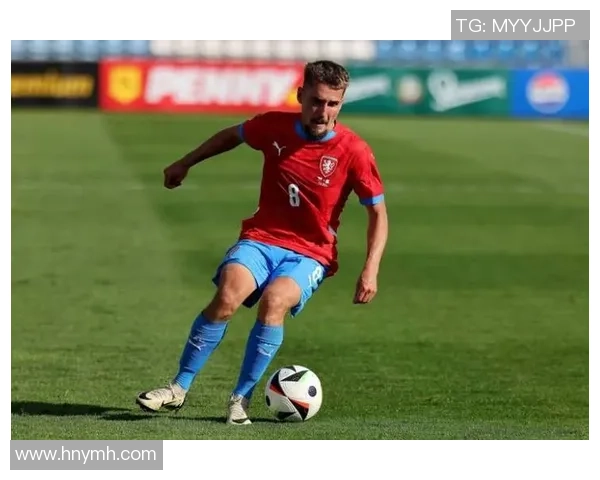 英格兰与捷克激战欧青赛争夺晋级名额的关键对决